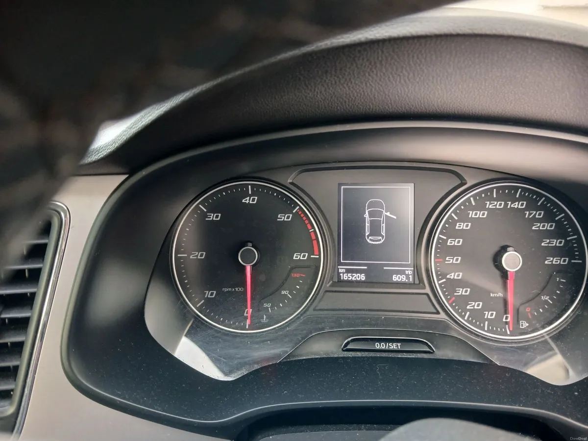 SEAT Leon 2018 estate - Image 4