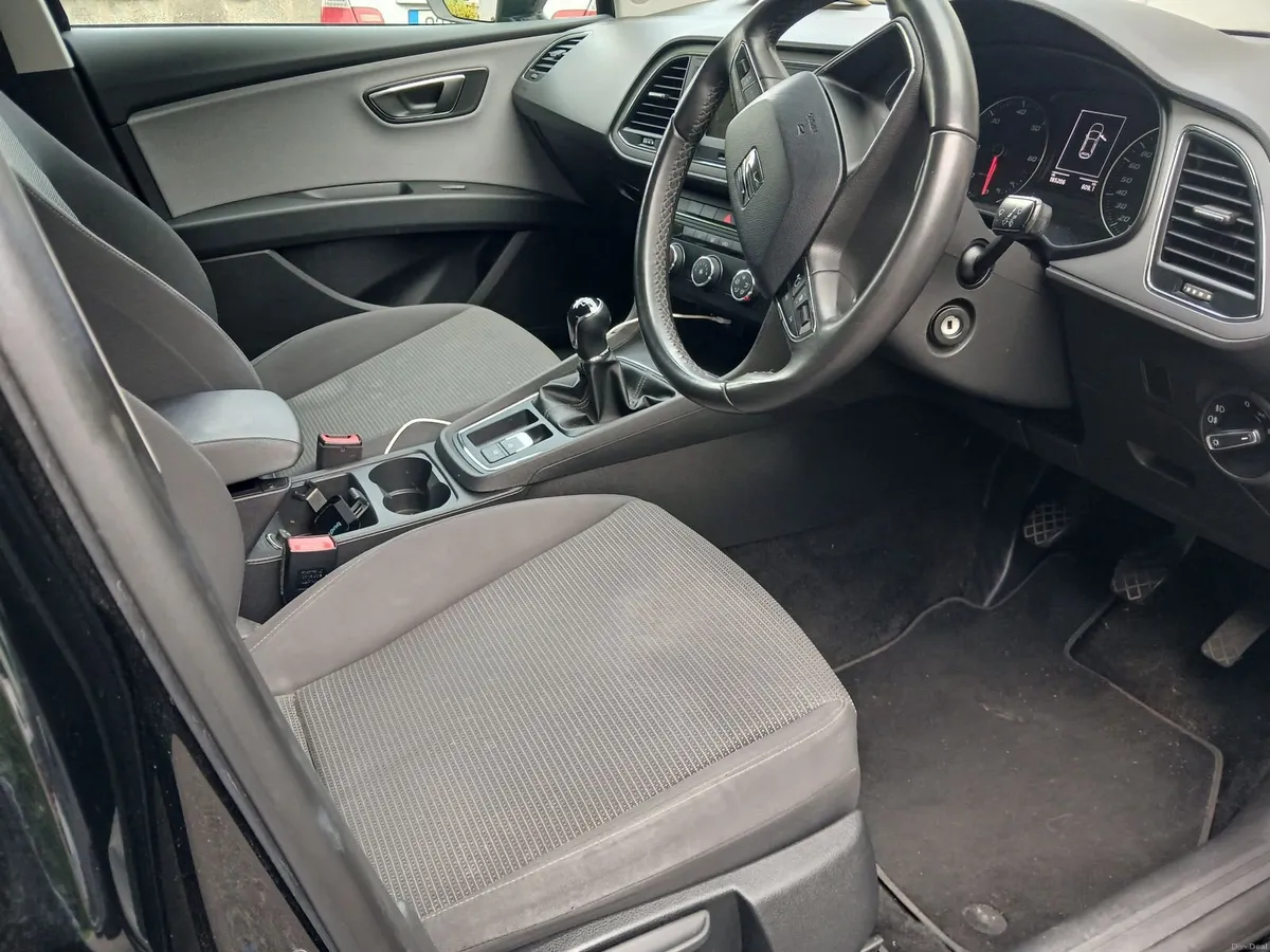 SEAT Leon 2018 estate - Image 6