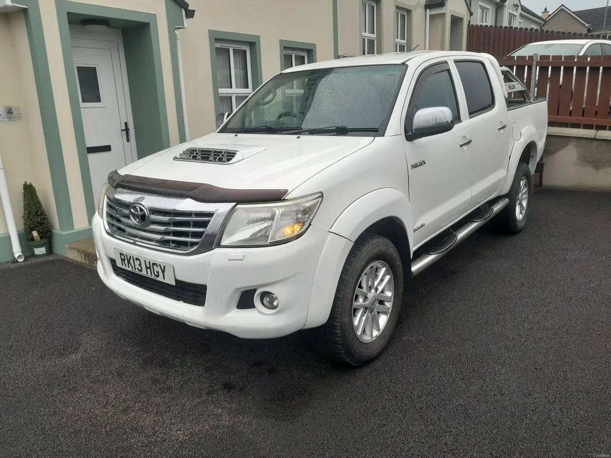 Toyota Hilux 2013 - Image 1
