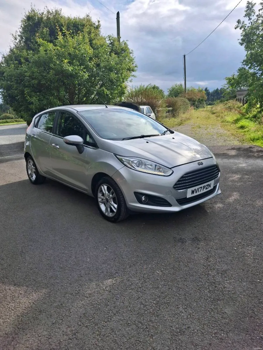 2017 Ford Fiesta - Image 4