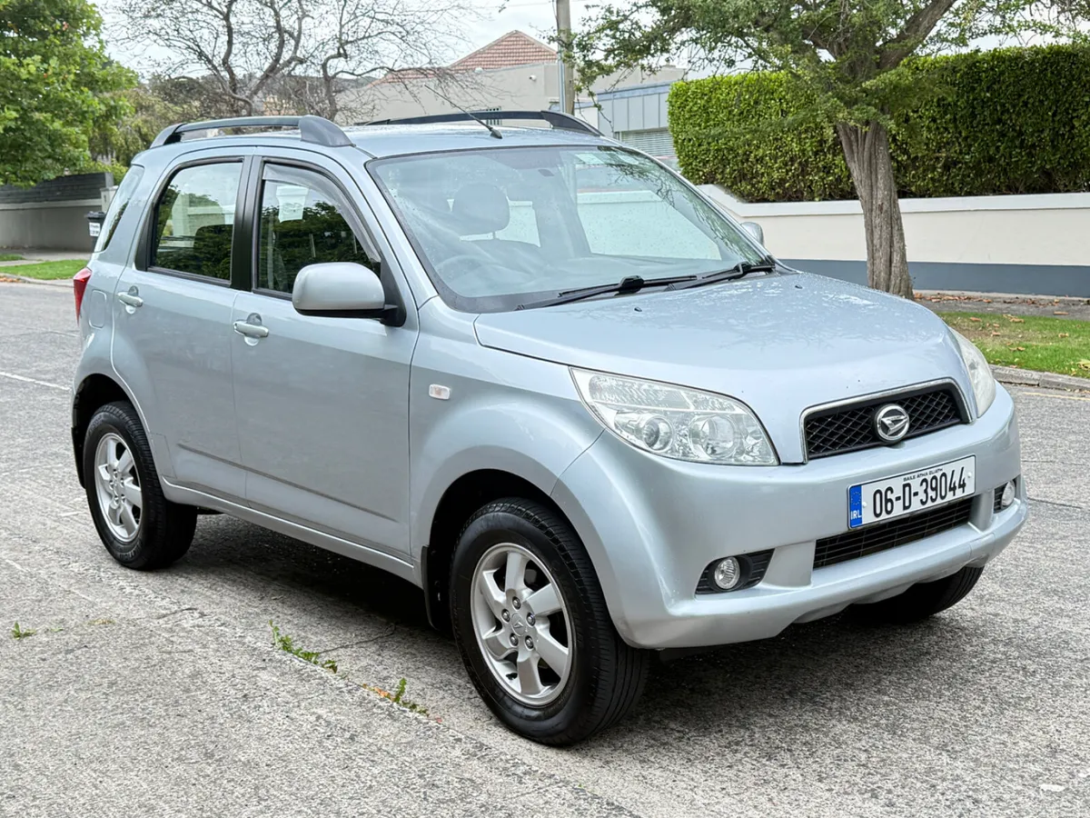 DAIHATSU TERIOS 1.5 PETROL 4X4 NCT 08/27 TAX 03/27 - Image 5