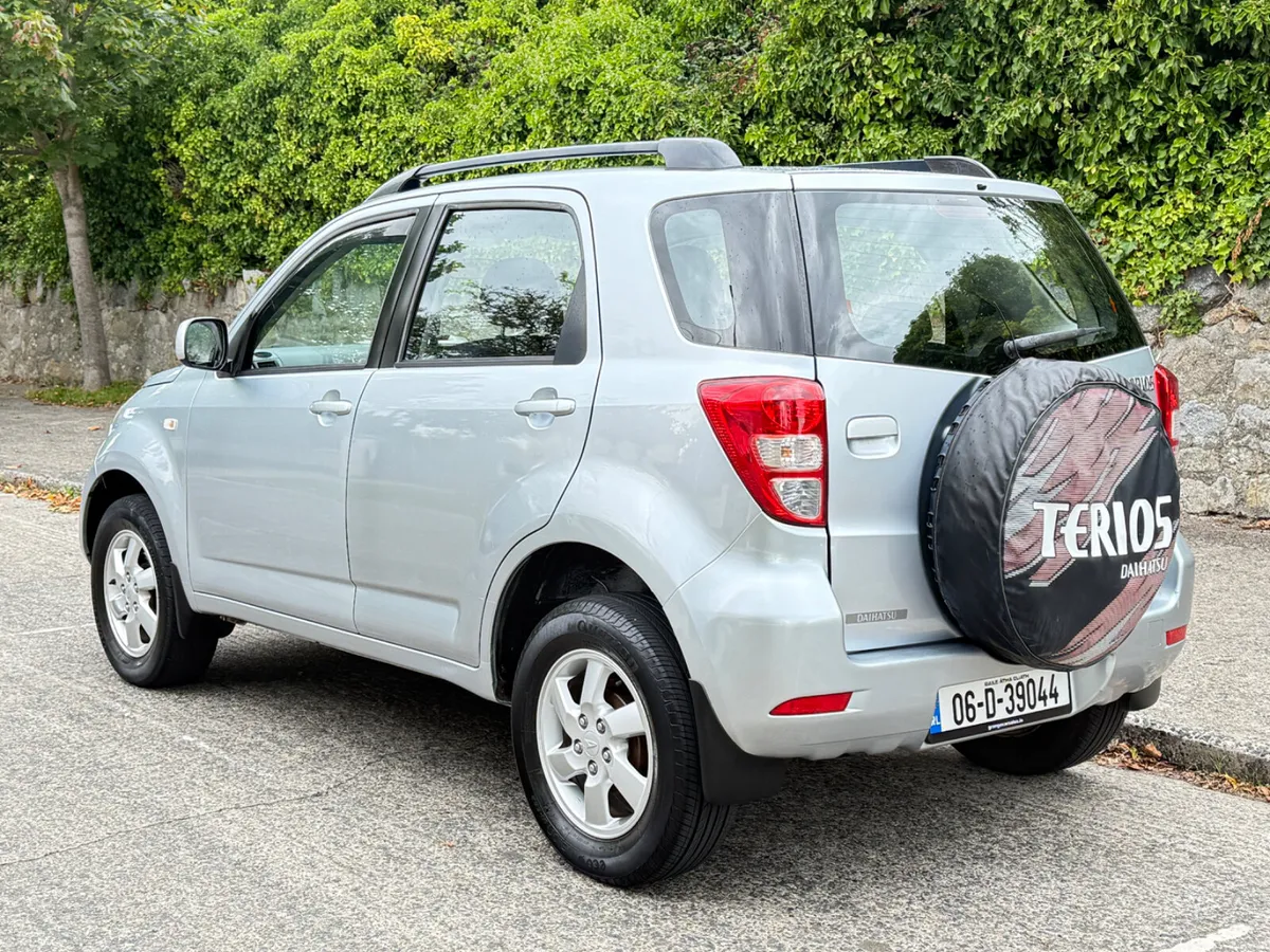 DAIHATSU TERIOS 1.5 PETROL 4X4 NCT 08/27 TAX 03/27 - Image 3