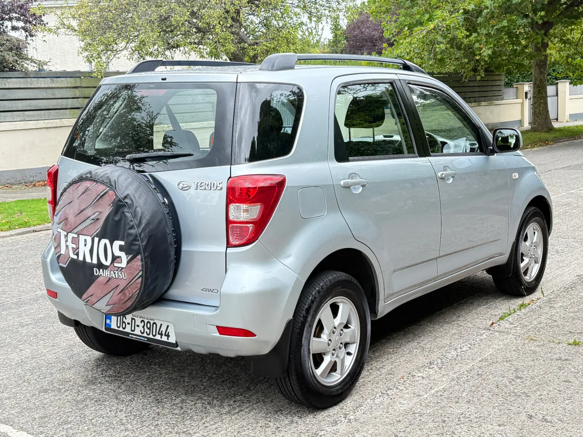 DAIHATSU TERIOS 1.5 PETROL 4X4 NCT 08/27 TAX 03/27 - Image 4
