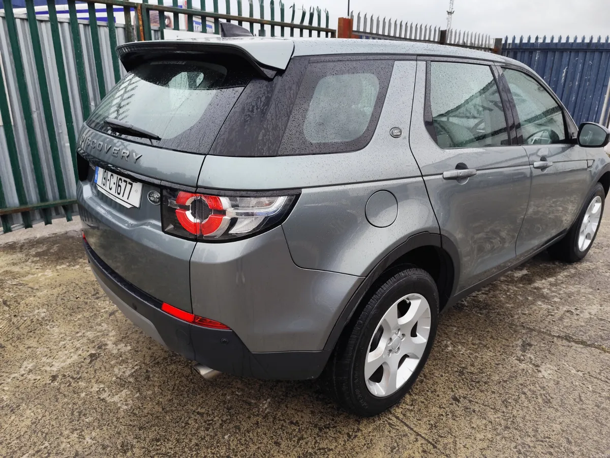 Land Rover Discovery Sport 2019 - Image 4