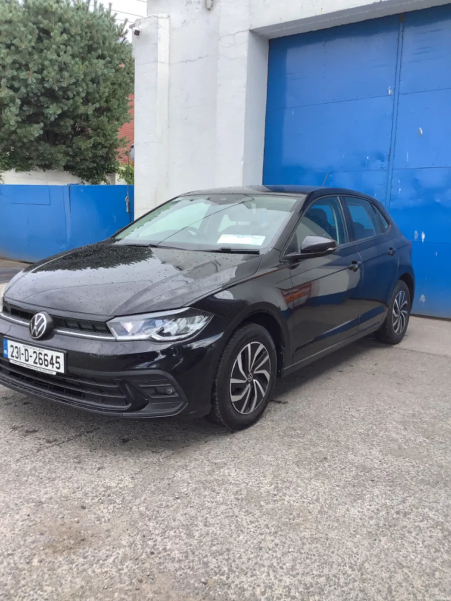 Volkswagen Polo 2023 - Image 3