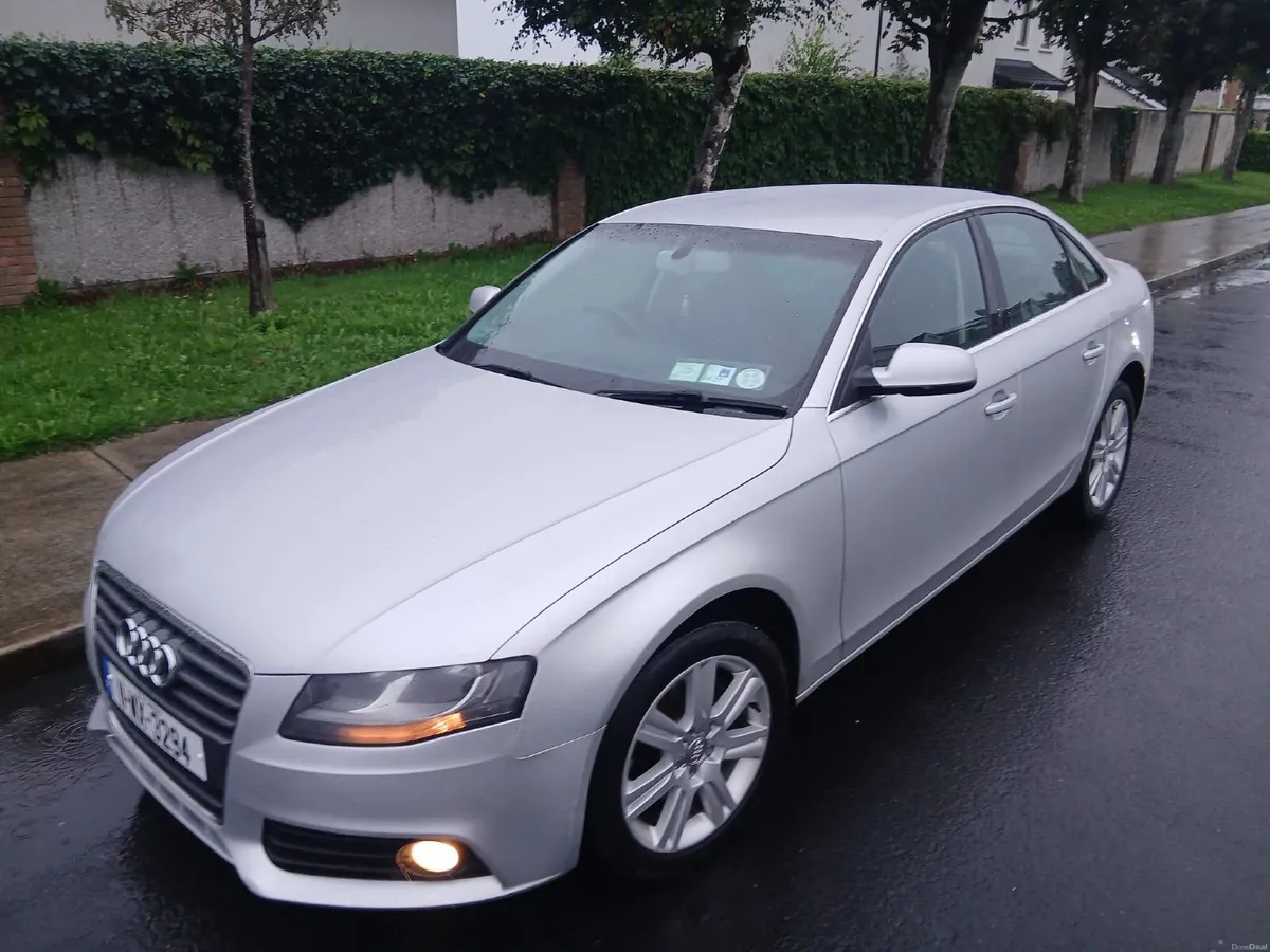 2011 AUDI A4 - Image 3