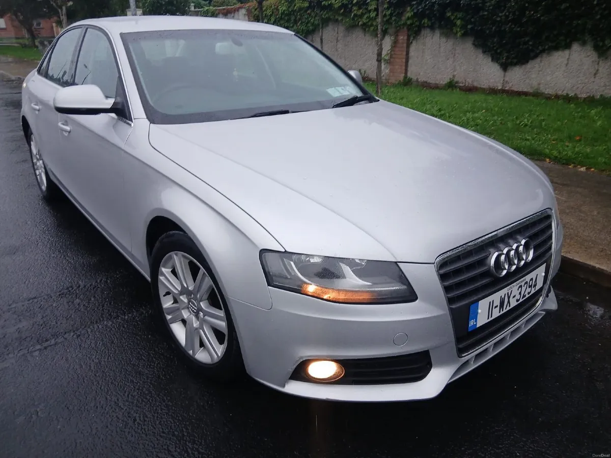 2011 AUDI A4 - Image 5