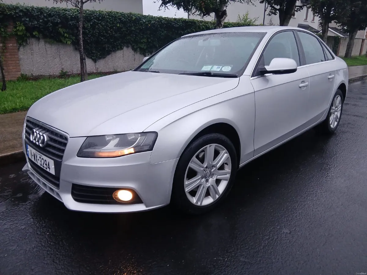 2011 AUDI A4 - Image 6