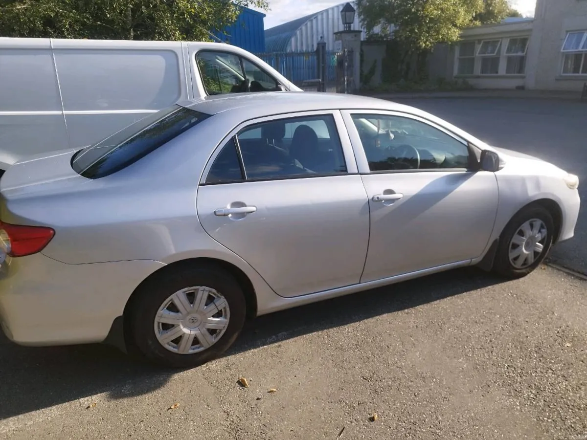 Toyota Corolla - Image 5