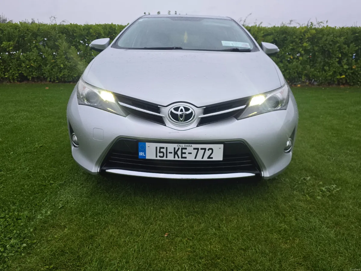 151 Toyota Auris 1.4 D4d New Nct and Tax - Image 3