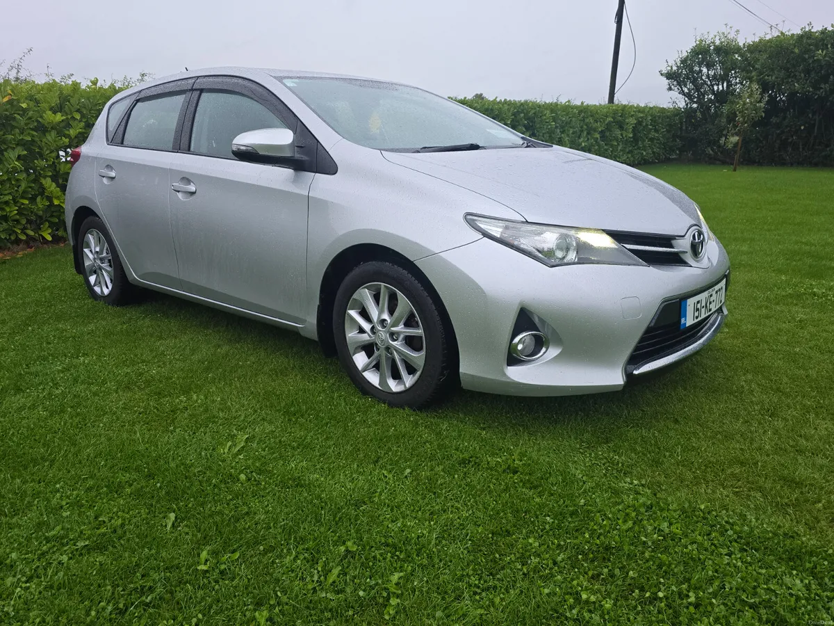 151 Toyota Auris 1.4 D4d New Nct and Tax - Image 4