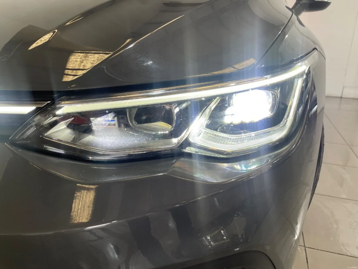 Volkswagen Golf STYLE 2.0 TDI 115HP 5DR FULL SERVI - Image 5