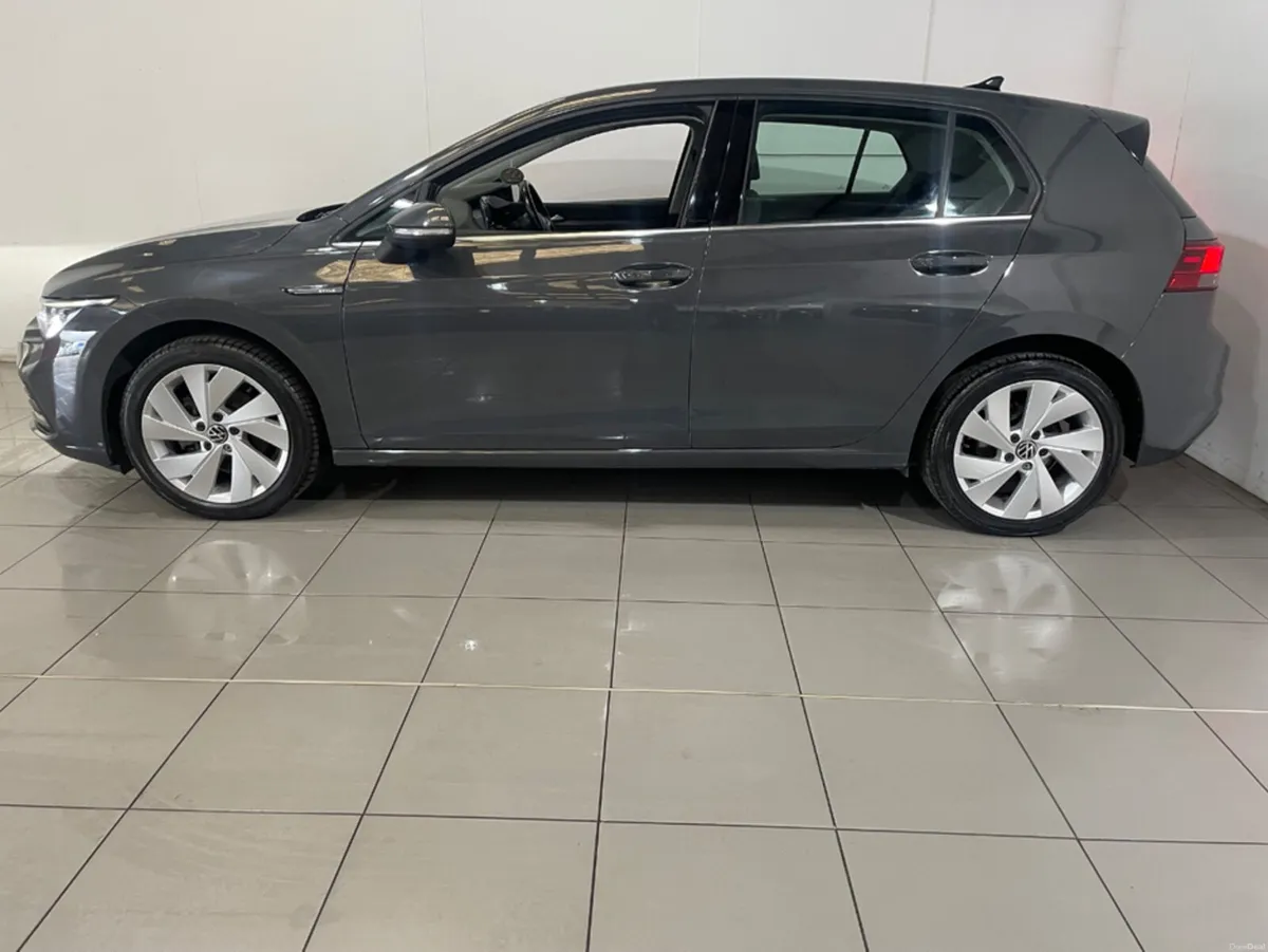 Volkswagen Golf STYLE 2.0 TDI 115HP 5DR FULL SERVI - Image 6