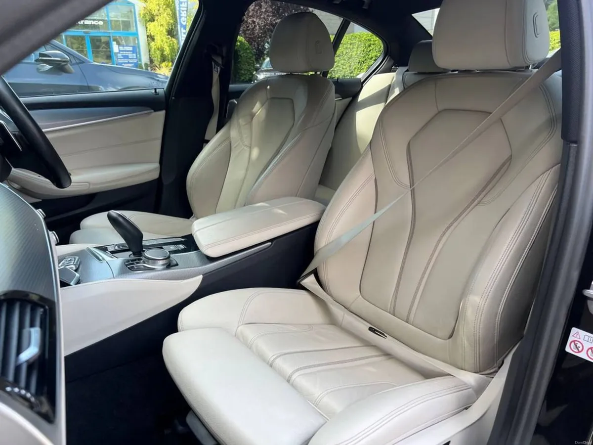 BMW 5-Series 530e M-SPORT COMPETITION 2.0 HYBRID / - Image 6
