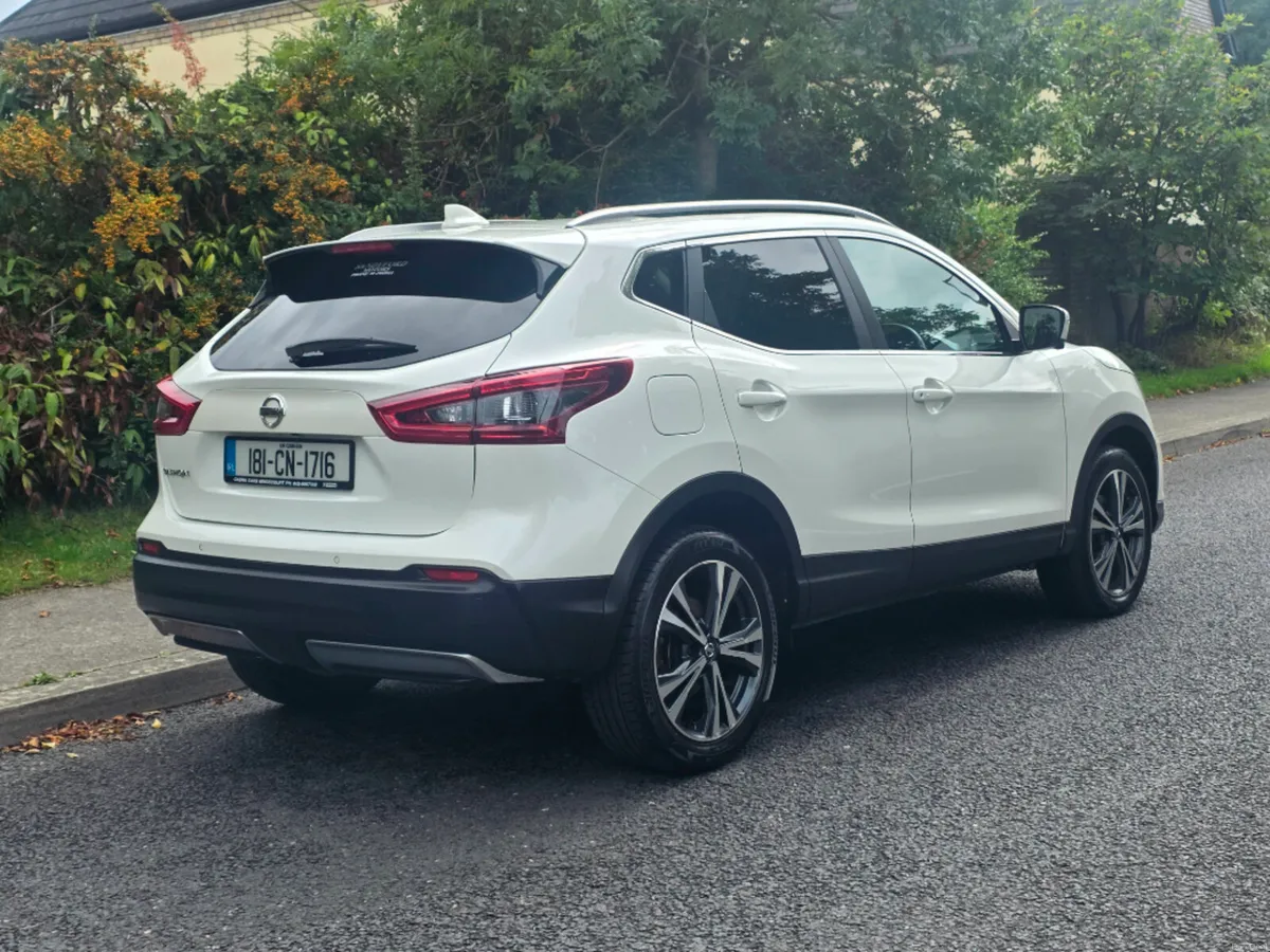 Nissan Qashqai 1.5 DCI N-connecta 110PS 5DR - Image 3
