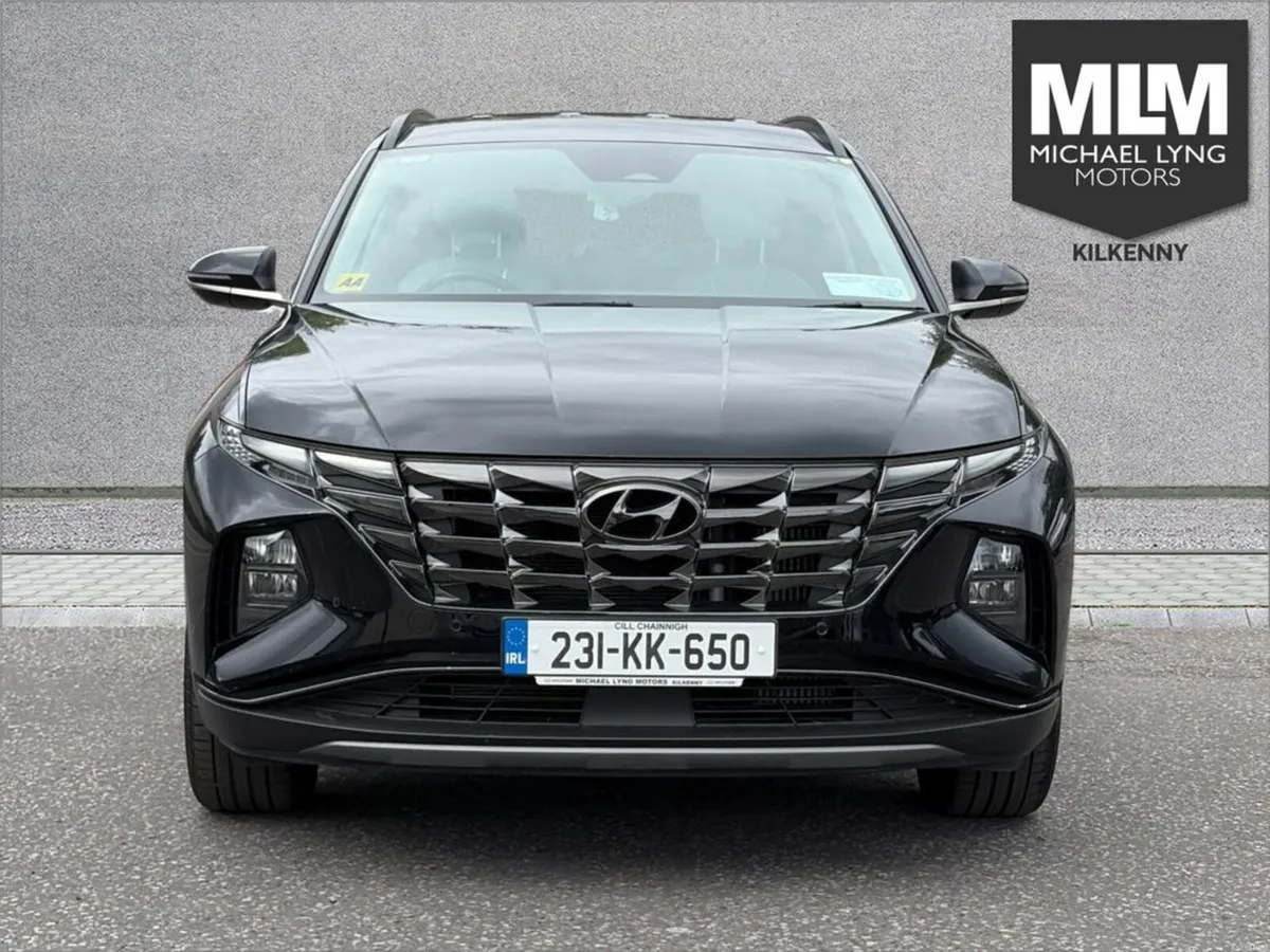 Hyundai Tucson ix35 Executive Plus 5DR - Image 2