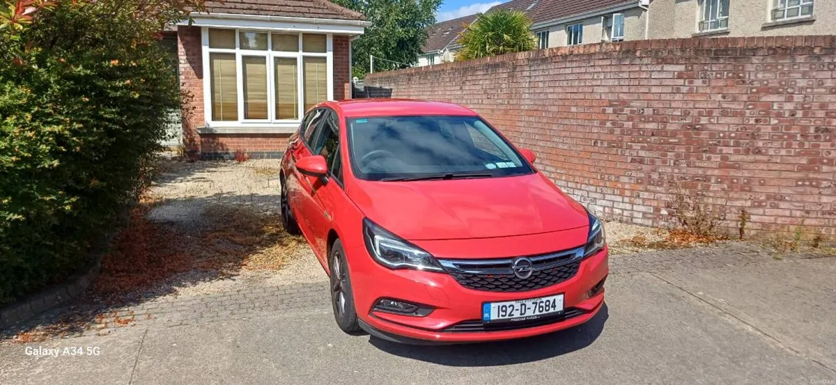 Opel Astra 1.6 CDTI 110PS NCT   09-07-2027 Taxed. - Image 1
