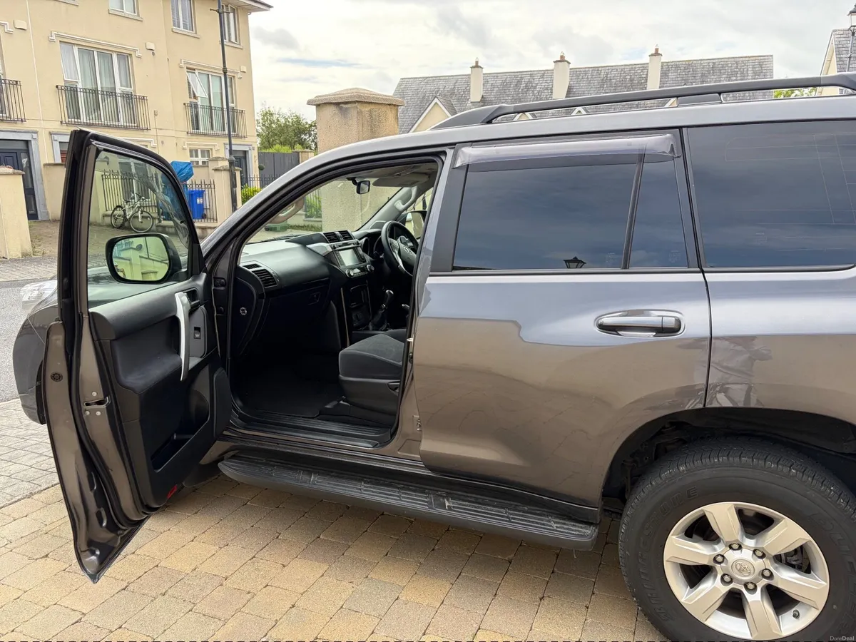 Toyota Land Cruiser 2016 - Image 5
