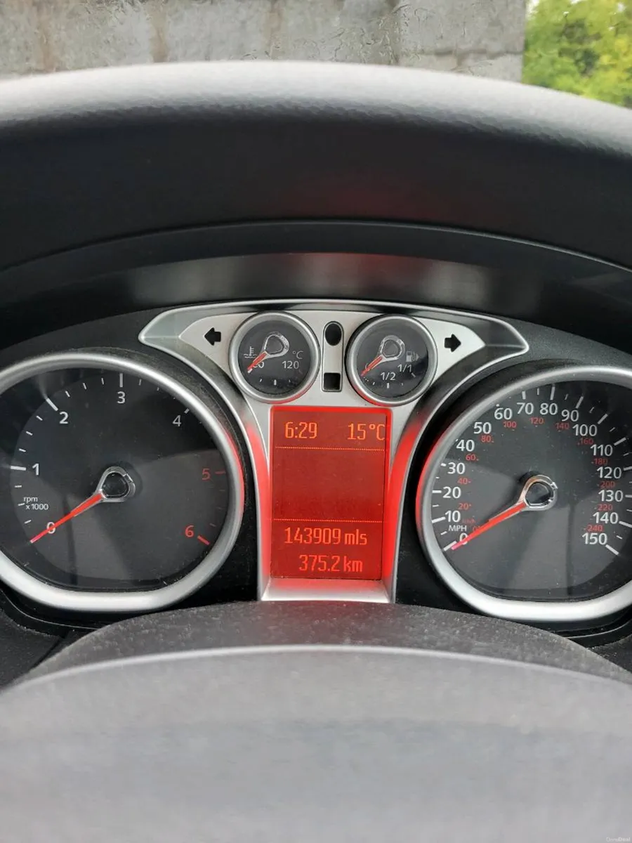 Ford Focus 2011 NEW NCT 10/27 - Image 5