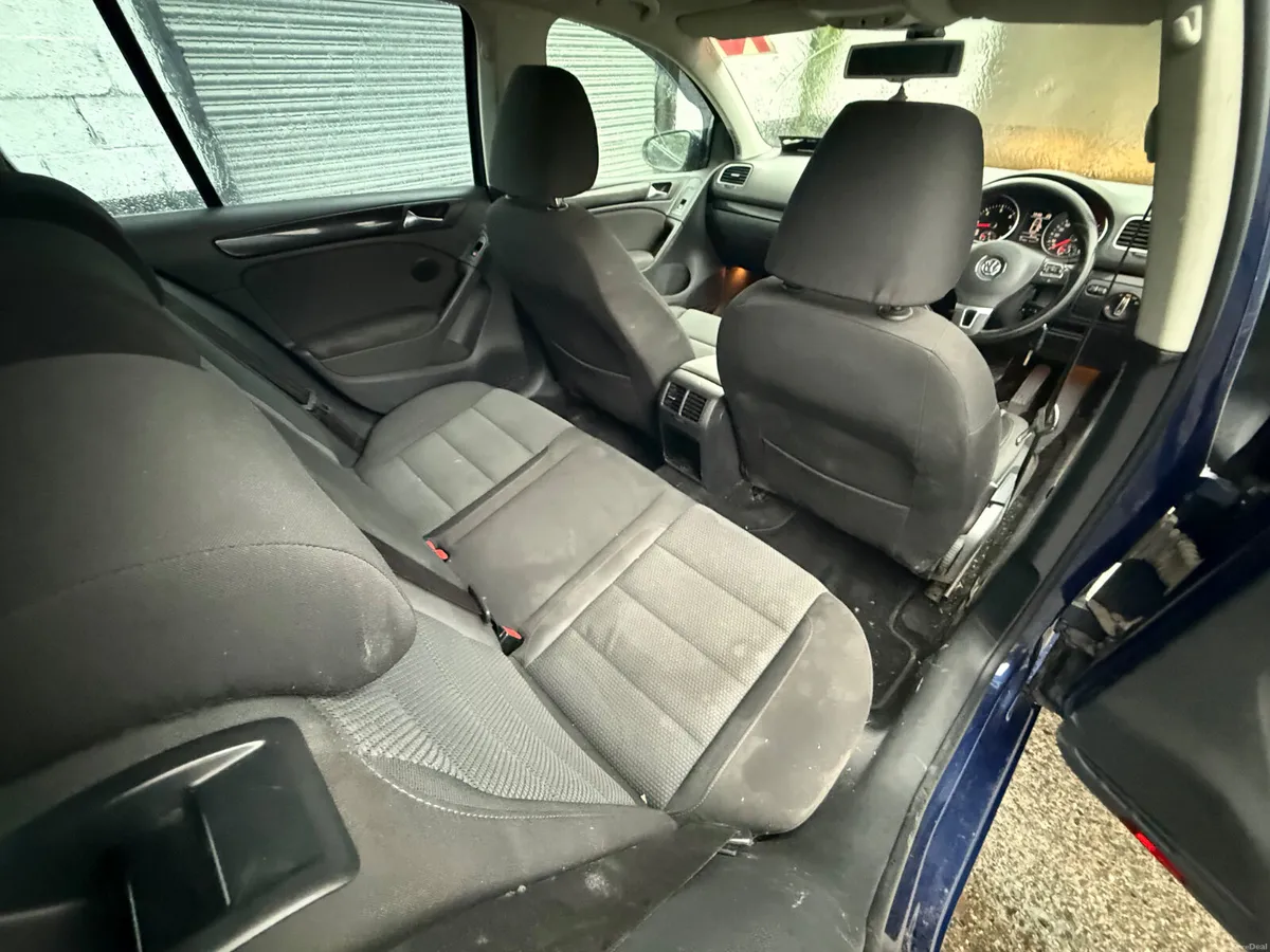 Volkswagen Golf 2012 LOW KM - Image 5