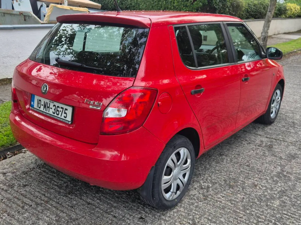 2010 Skoda fabia (tax and tested) - Image 2