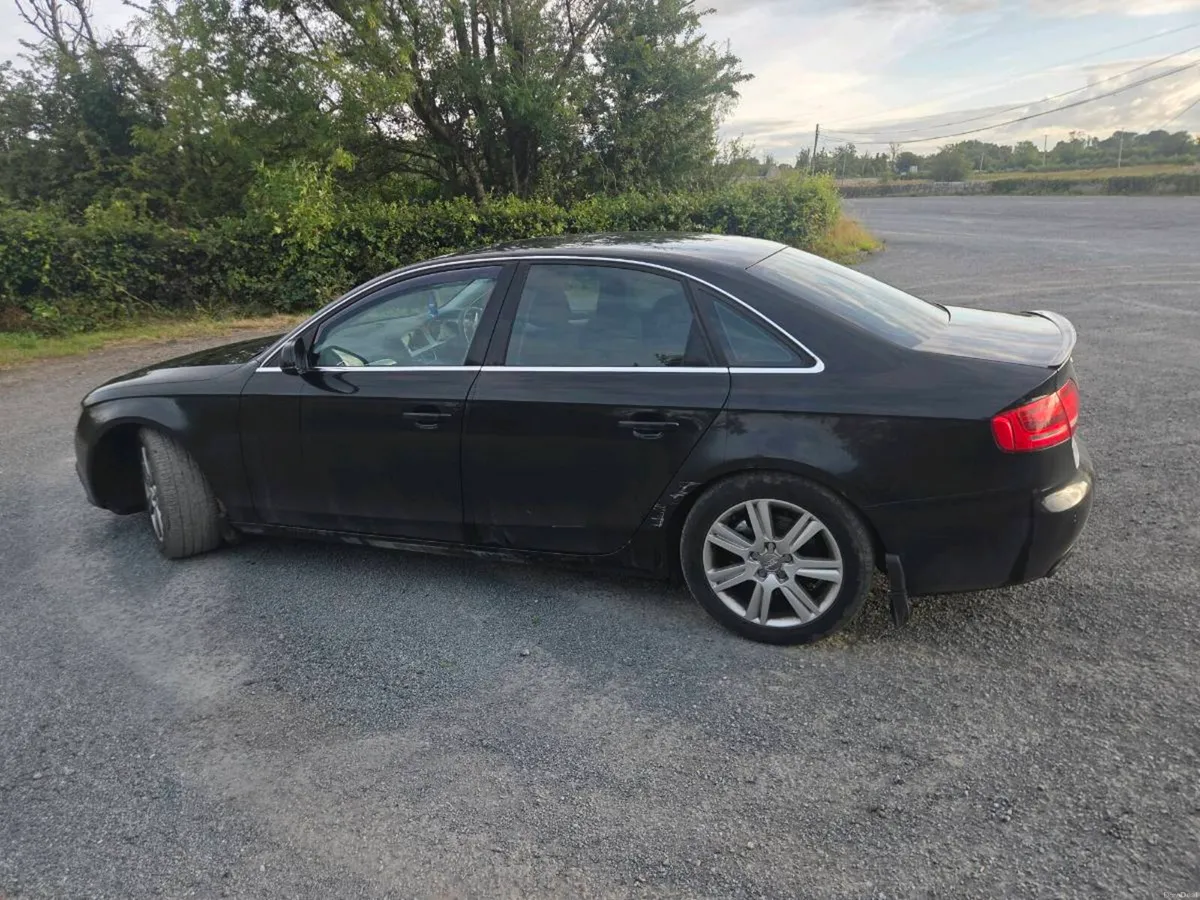 Audi A4 - Image 2