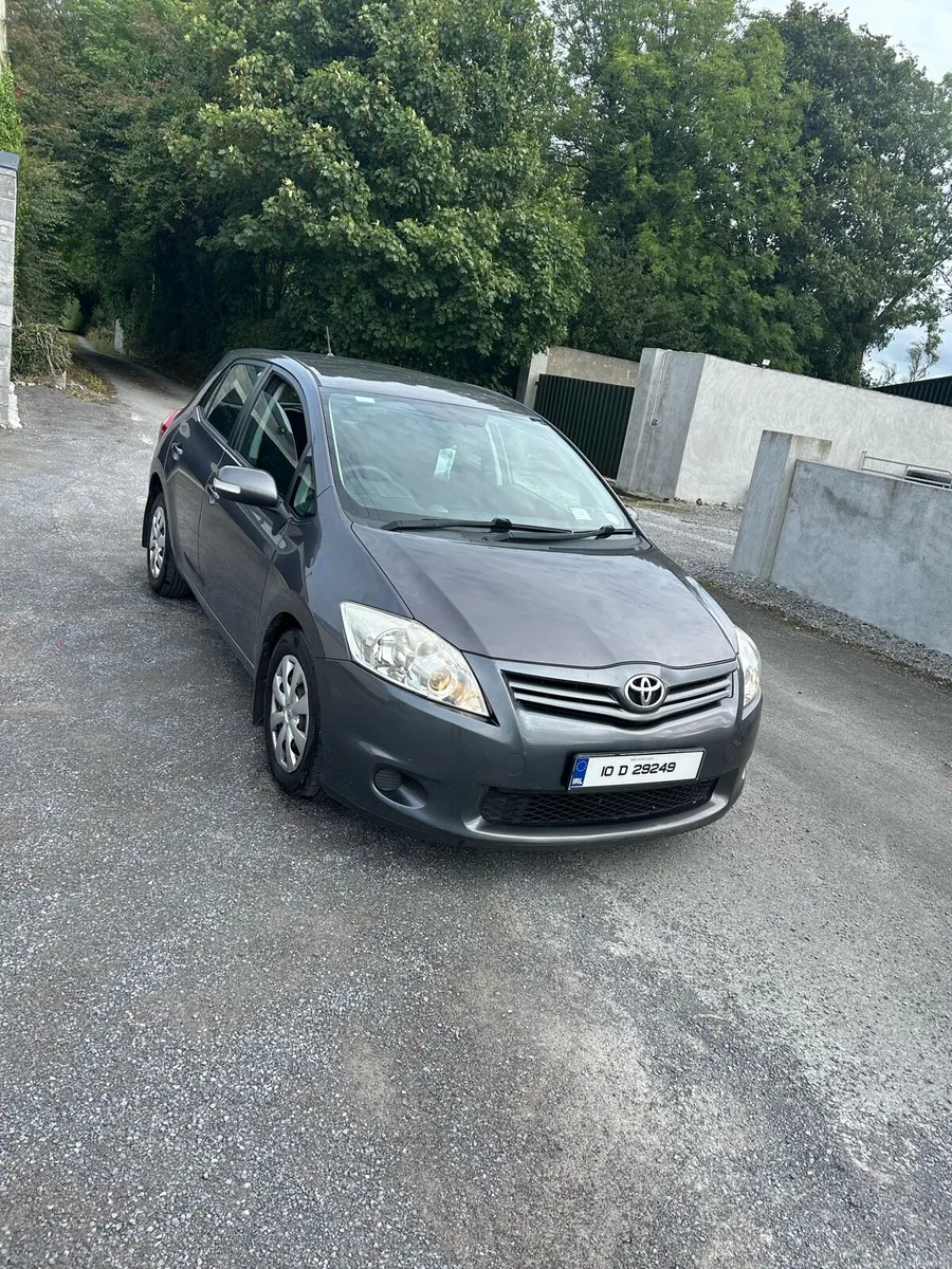 1.4D4D Toyota Auris 15 months NCT - Image 6