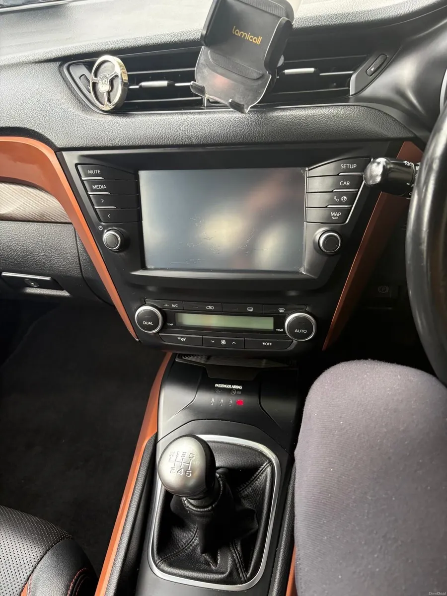 Toyota Avensis 2015 - Image 6