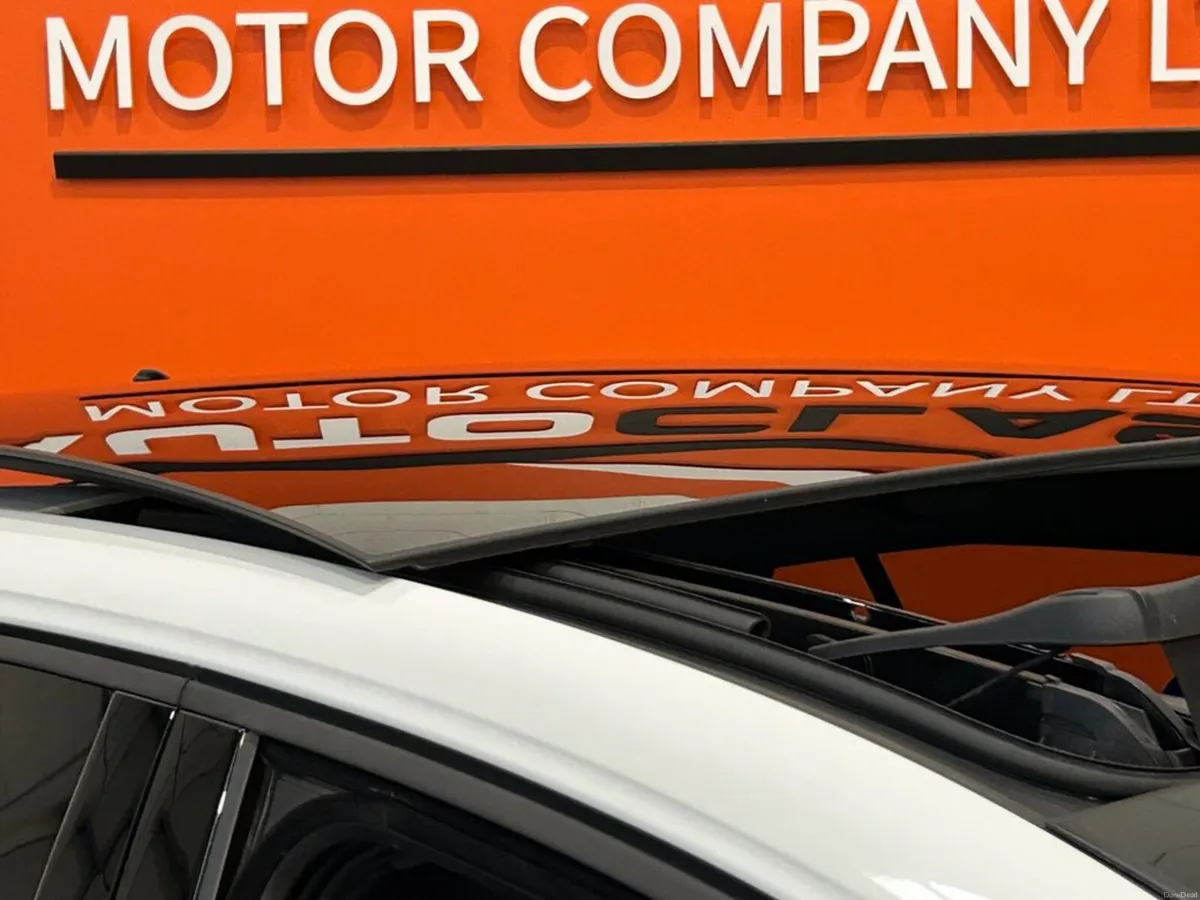 Volkswagen Golf GTE DSG - Image 5