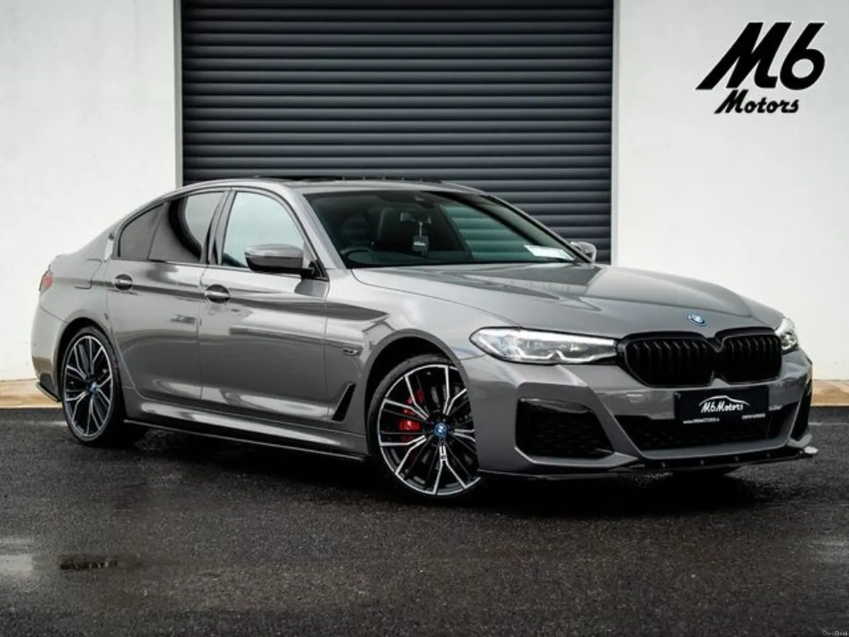 BMW 5-Series 545E Xdrive M Sport *SUNROOF, PRO /TE - Image 1