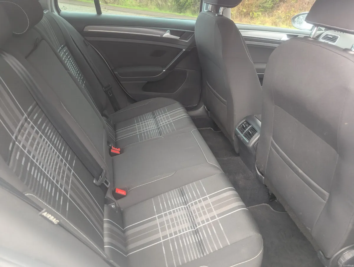 Volkswagen Golf 2015 - Image 5