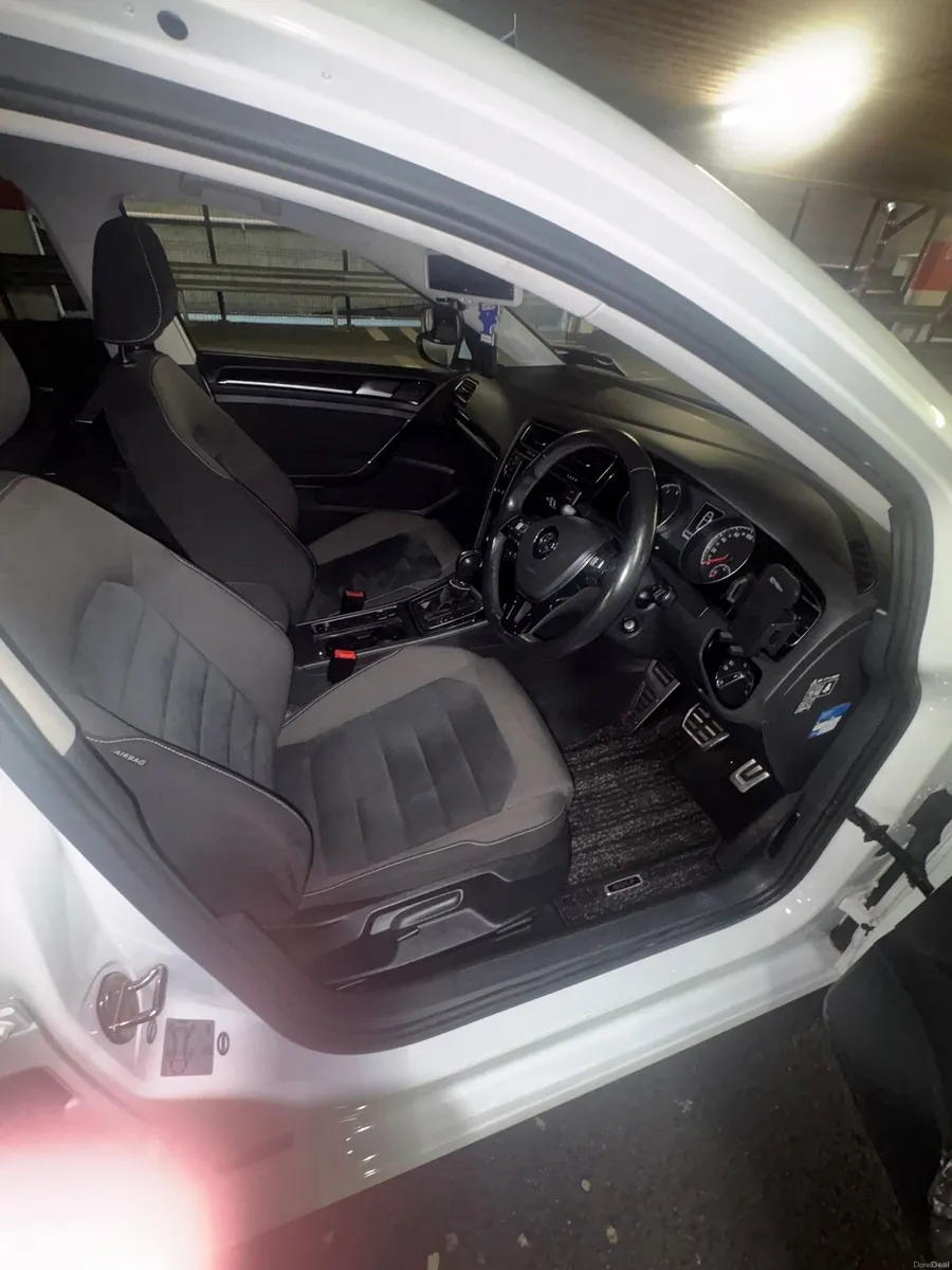 Volkswagen Golf 2014 Automatic - Image 6