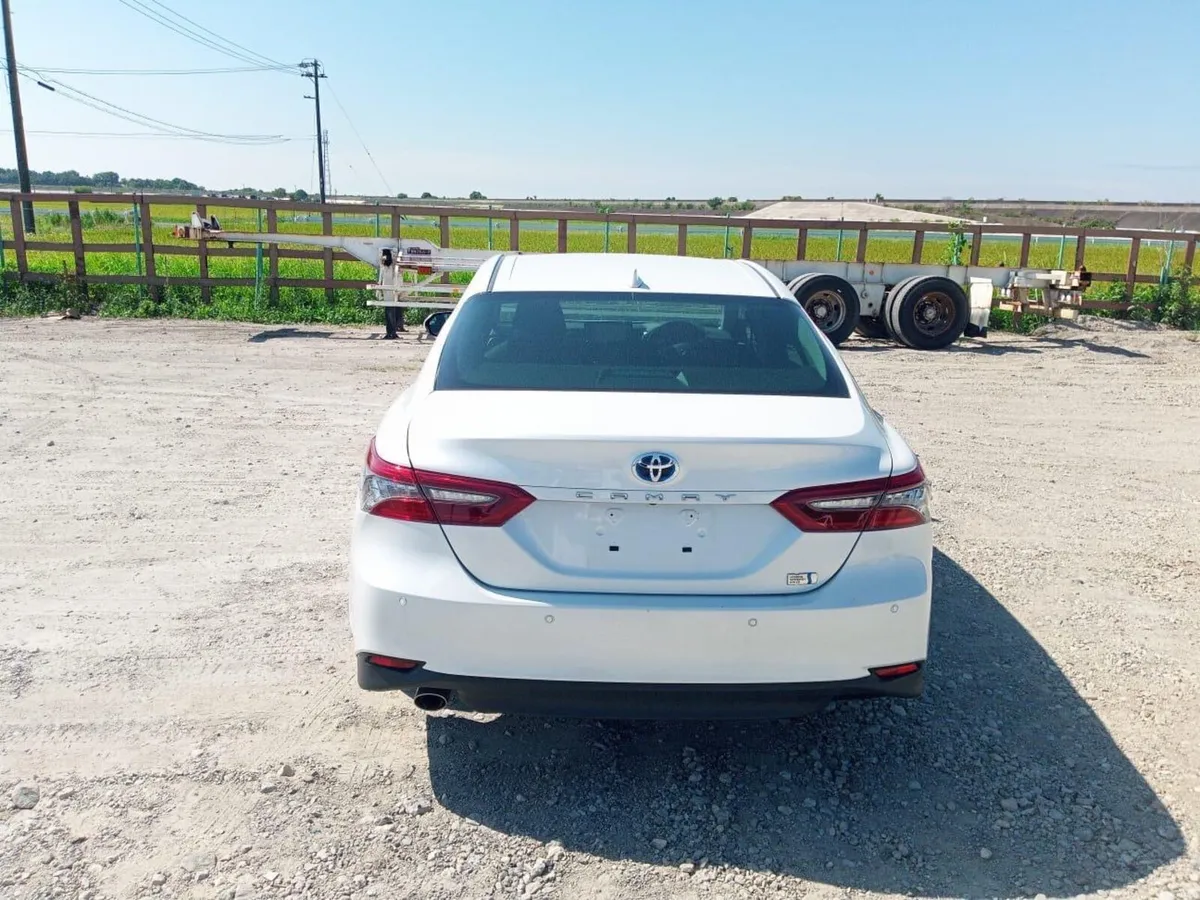 231 Toyota Camry Hybrid G Spec 3 Months warranty - Image 3