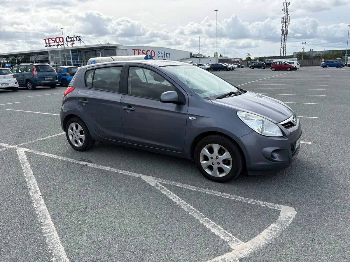Hyundai i20 - Image 3