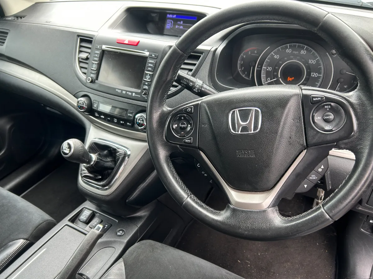 2014 Honda CR-V… New NCT & Fully Serviced - Image 5