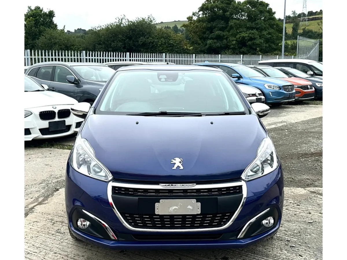 Peugeot 208 5D ALLURE 1.2L Petrol - Automatic (848 - Image 2