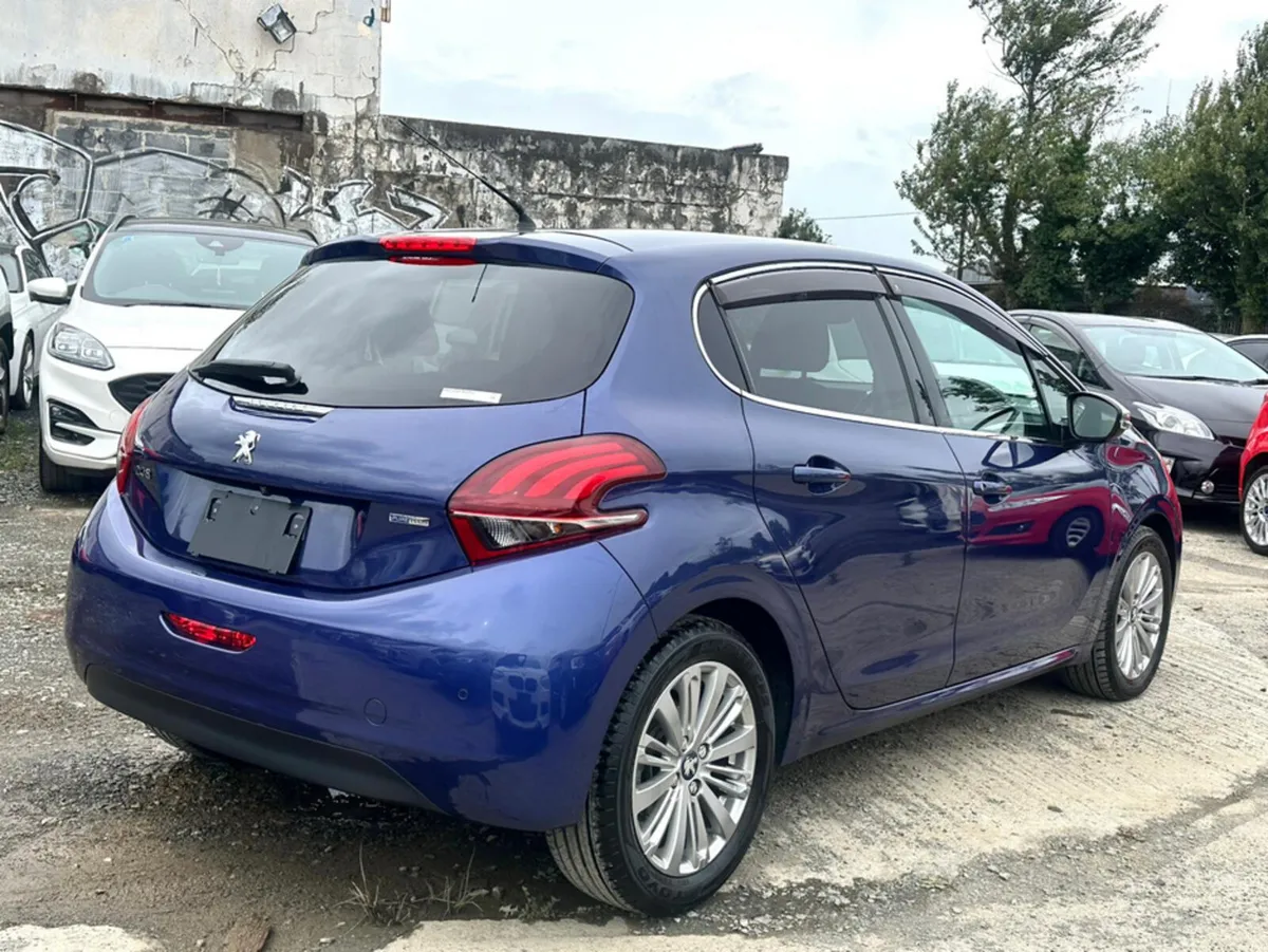 Peugeot 208 5D ALLURE 1.2L Petrol - Automatic (848 - Image 4