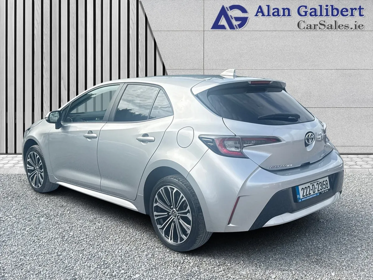 Toyota Corolla SOL AUTO HYBRID TOP SPEC HEATED SEA - Image 2