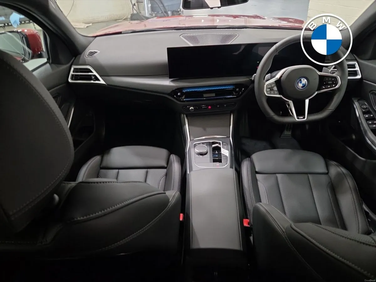 BMW 3-Series 330e - Image 4
