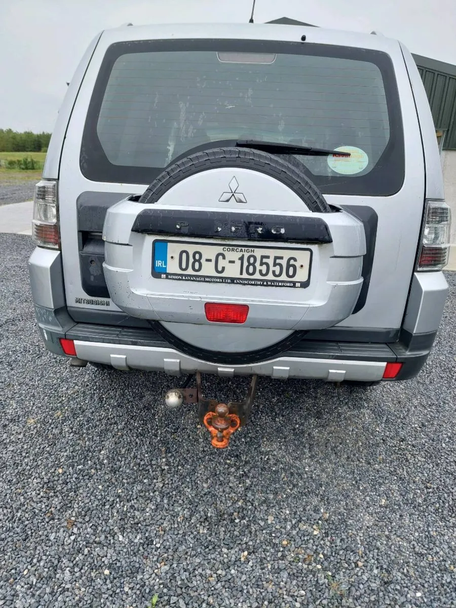 2008 Mitsubishi Pajero LWB 3.2L - Image 4