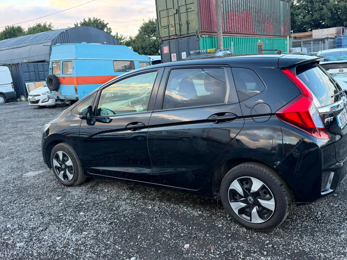 Honda Fit 2016 - Image 6