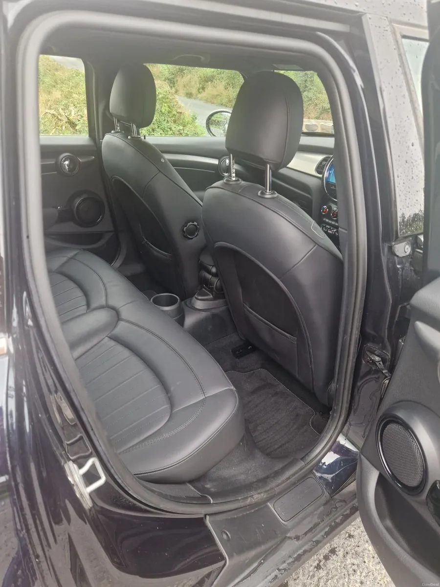 Mini Cooper 2023 - Image 6