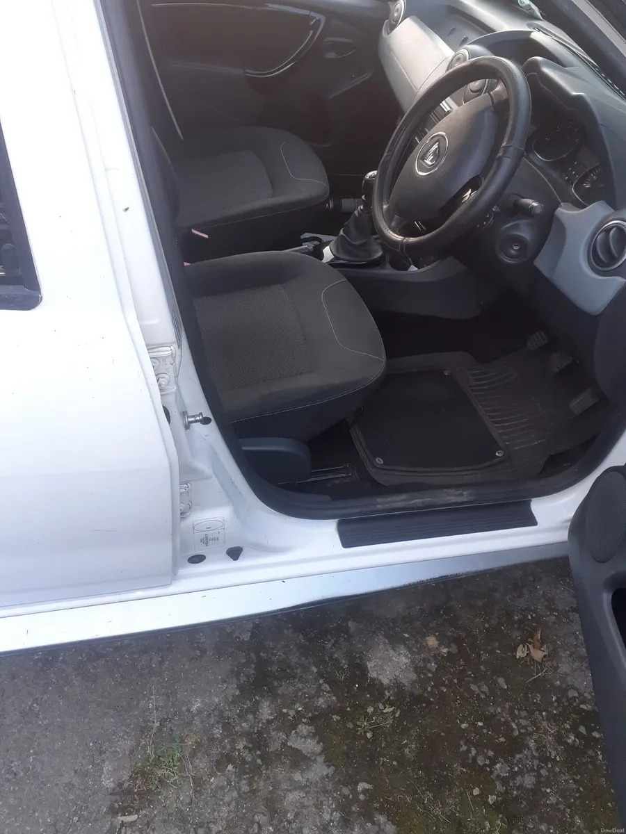 Dacia Duster 2013 - Image 4