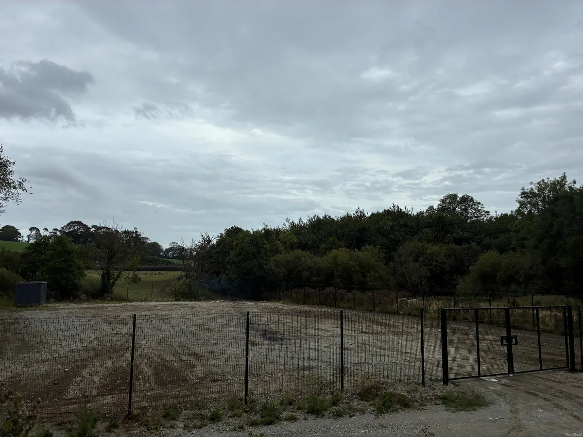 1 acre secure yard to rent Scarawalsh Enniscorthy - Image 5