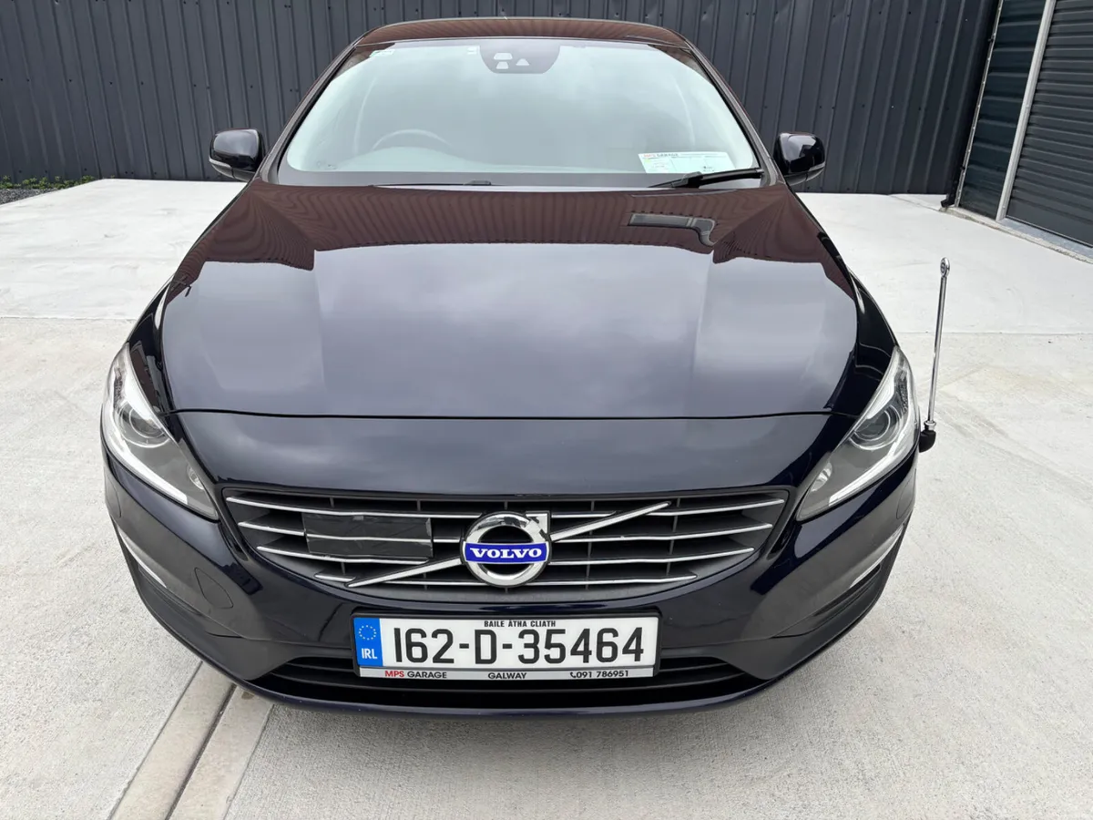 2016 Volvo V60 T3(152 HP) GEARTRONIC  SE - Image 4