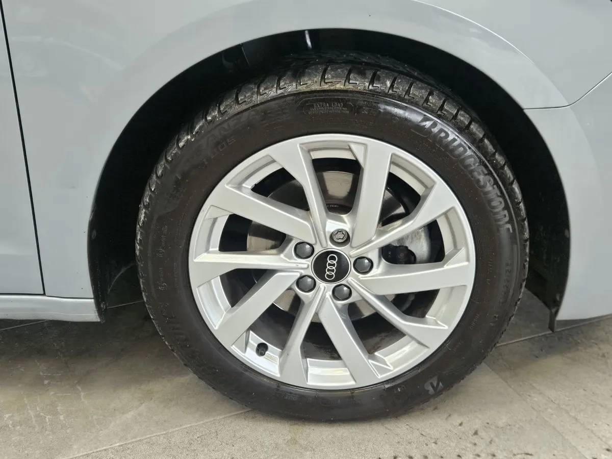 242 AUDI A1 SE 1.0 PETROL - Image 6