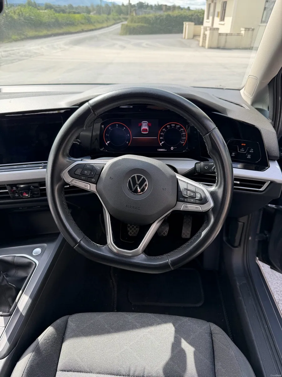 VOLKSWAGEN GOLF 2.0 TDI LIFE 115PS 5DR - Image 3