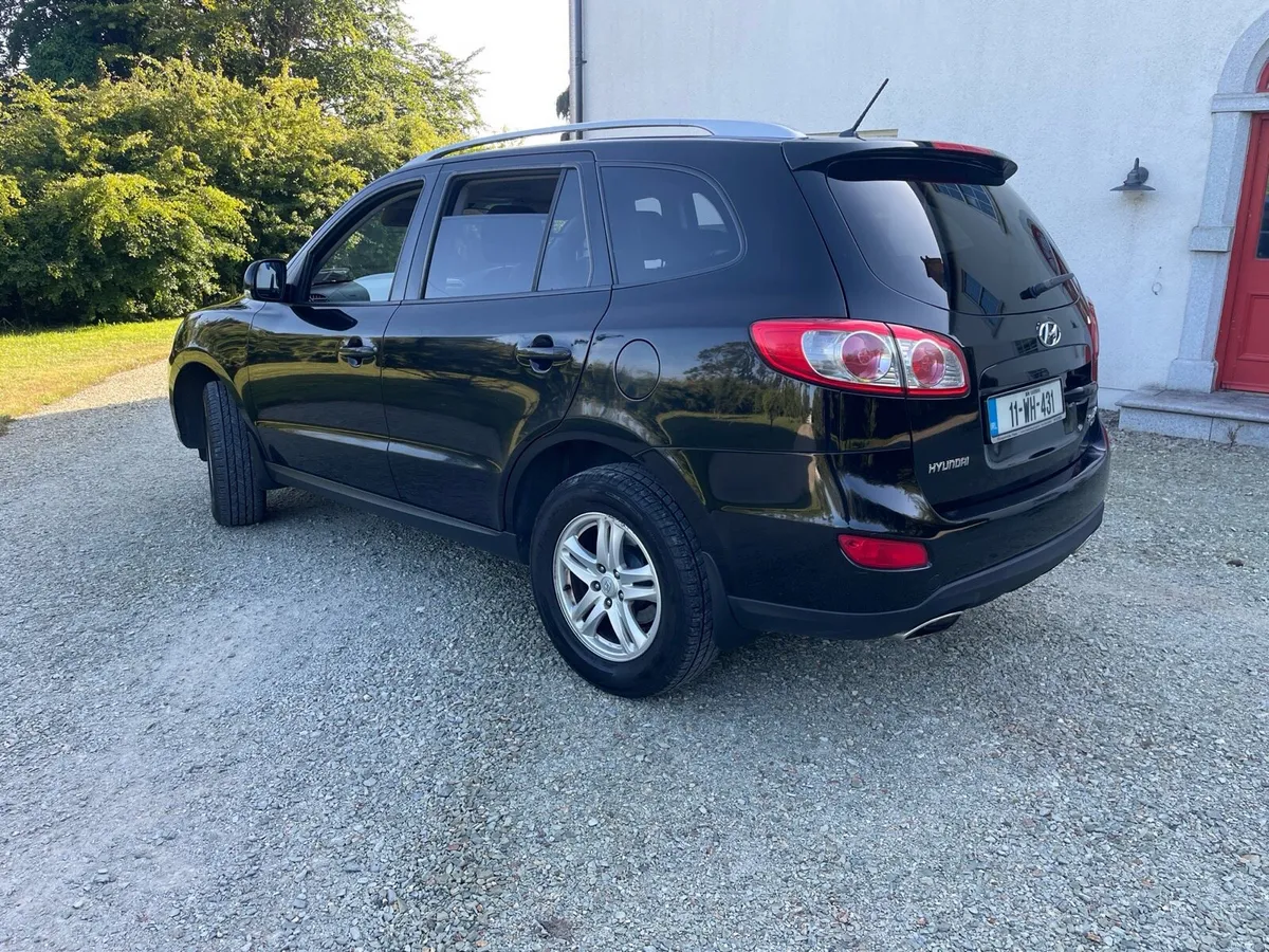 Hyundai Santa Fe - Image 2