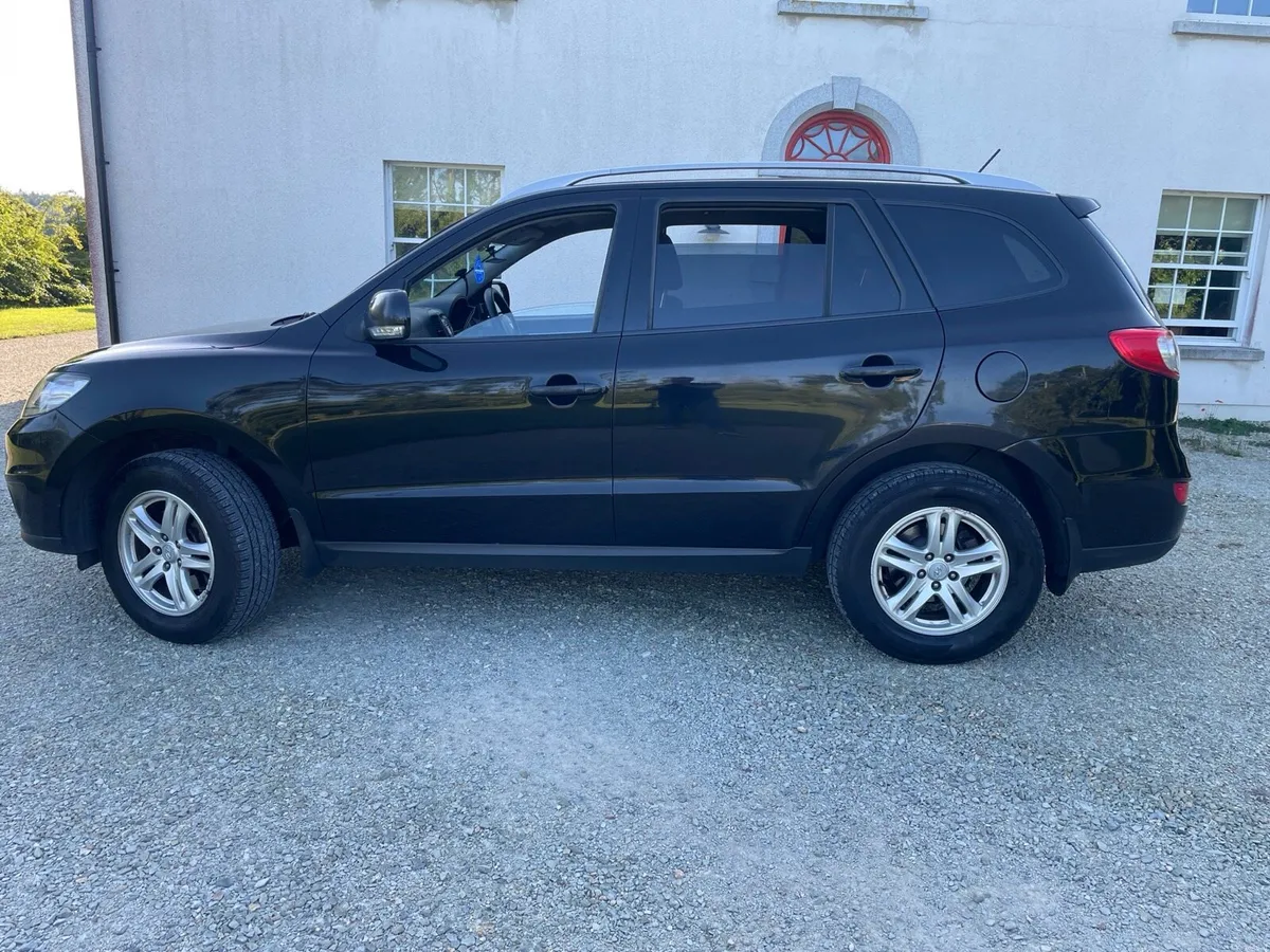 Hyundai Santa Fe - Image 3