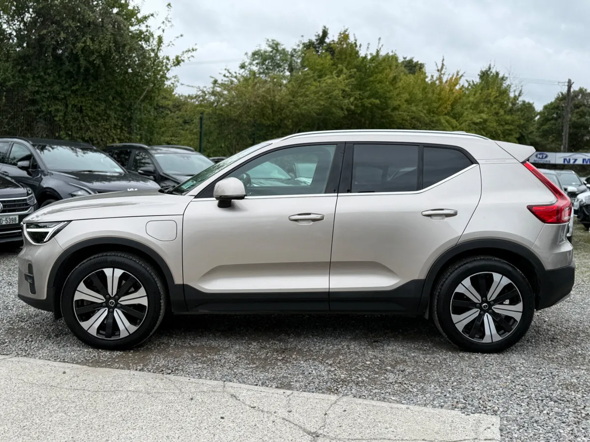 2022 Volvo XC40 PHEV T4 PLUS BRIGHT AUTO - Image 6